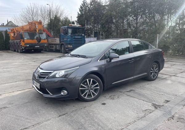 Toyota Avensis cena 35900 przebieg: 199777, rok produkcji 2013 z Warszawa małe 352